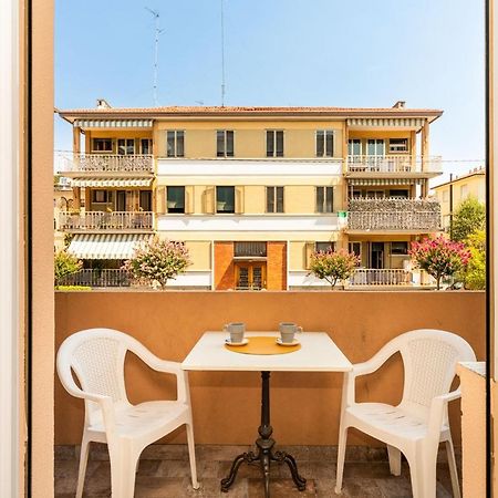 Holistay Suites Venezia Mestre Exterior foto